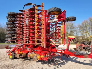2017 Vaderstad Rapid 800S seed drill