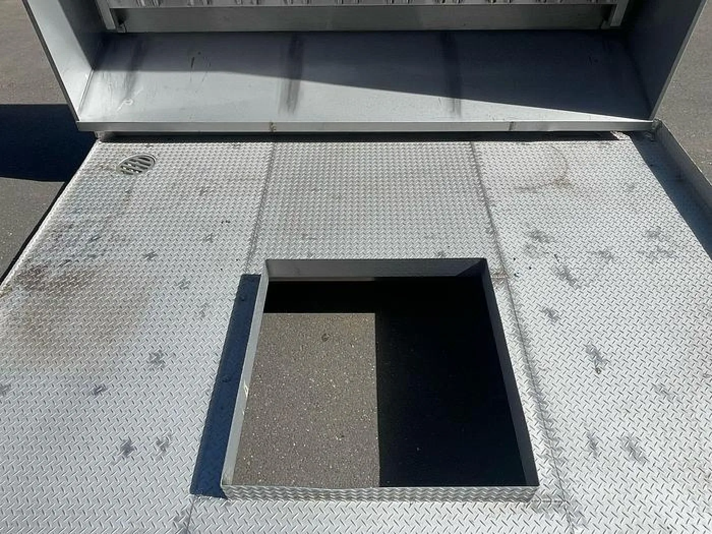 RVS Bordes met waswand - 4