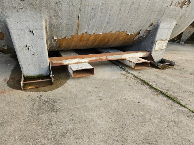 FIBERGLASS TANK FOR CARRIAGE FIRM GIGUA, CAPACITY LITERS 4000 (HL 40) ABOUT, SECOND-HAND EQUIPMENT