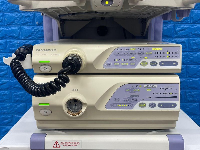 OLYMPUS Endoscopy Tower CV-260SL with CLV-260SL complete with Gastroscope and Colonoscope