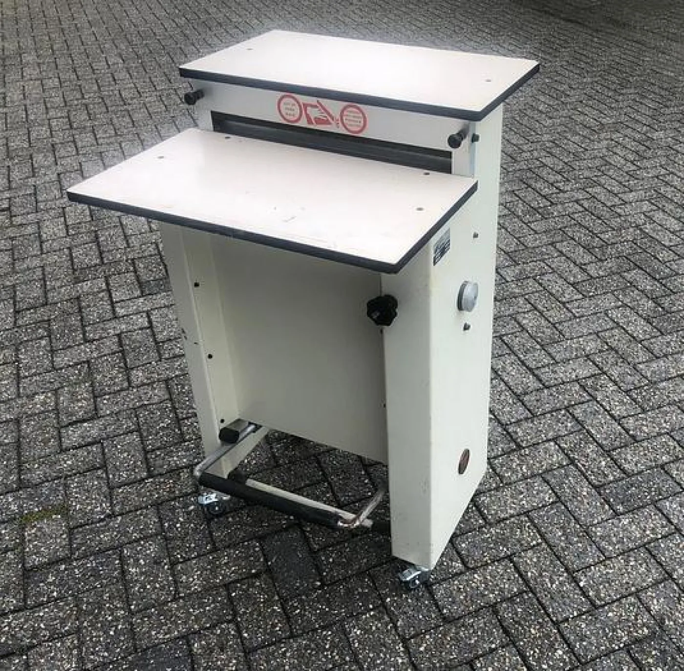 JBI MAG C54 - 1