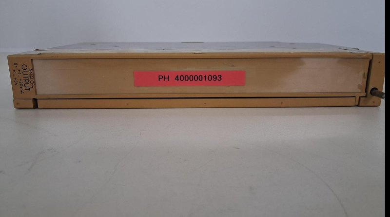 Siemens SIMATIC S5 6ES5 470-7LC12 Analog Output Module