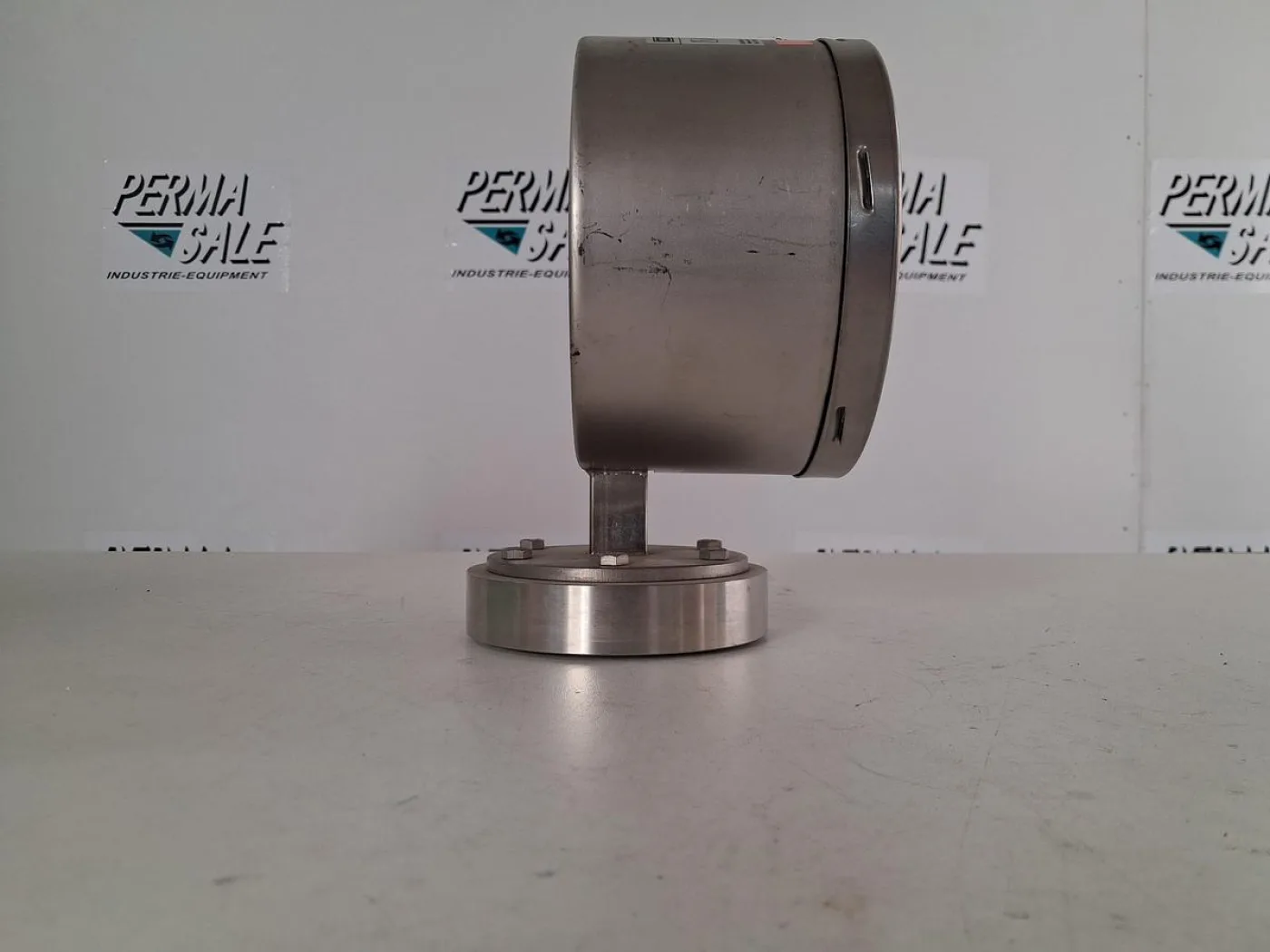 WIKA NG160 Pressure Gauge 0–10 bar with Inductive Contact - 8