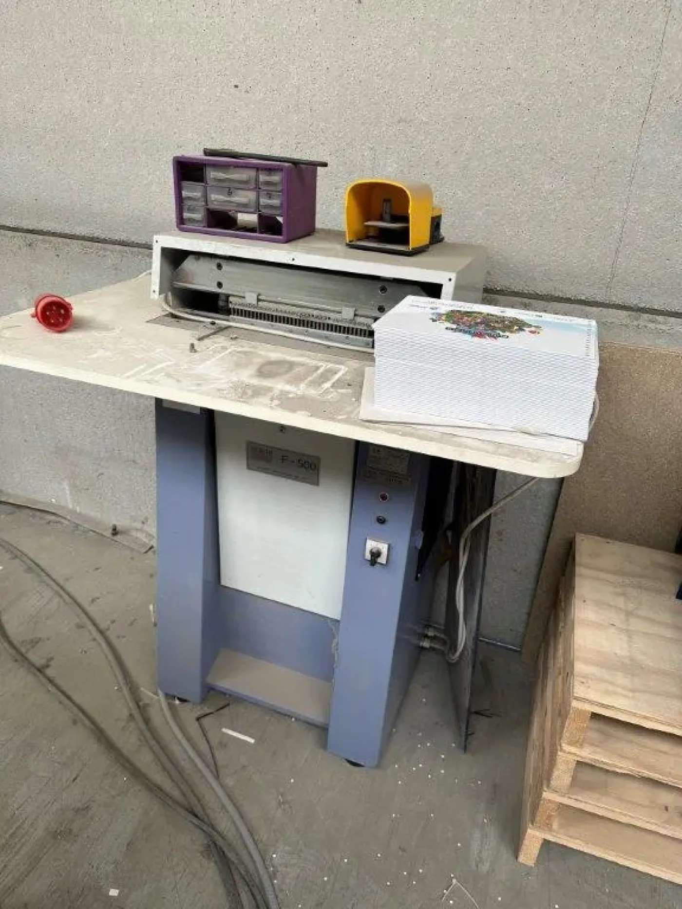 Rilecart F-500 punching machine - 2