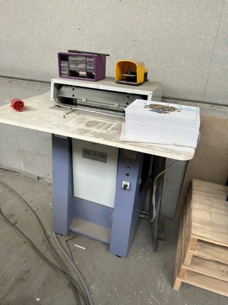 Rilecart F-500 punching machine