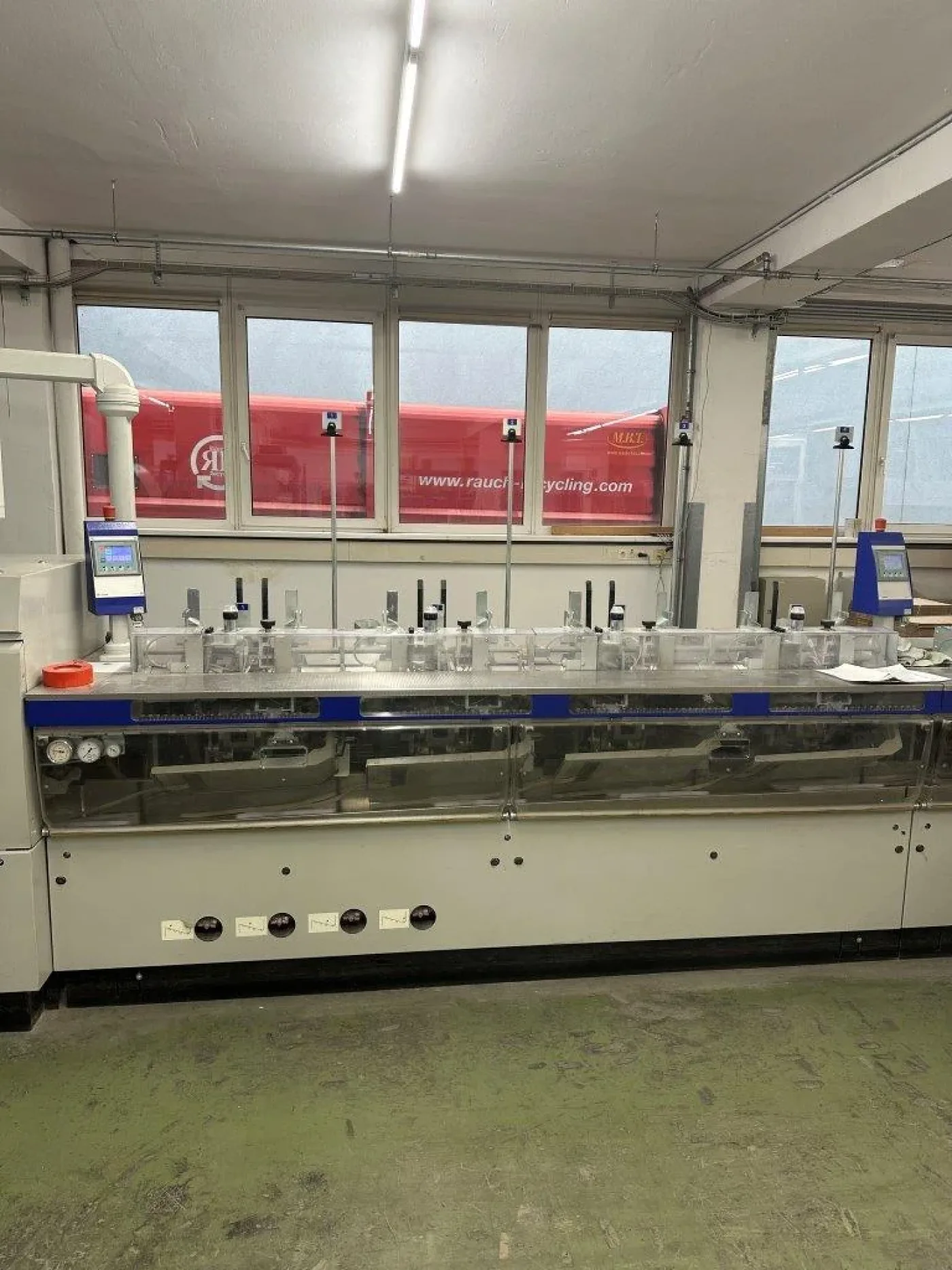 Kolbus KM 600 línea de encudernación con cortadora frontal en línea - 6
