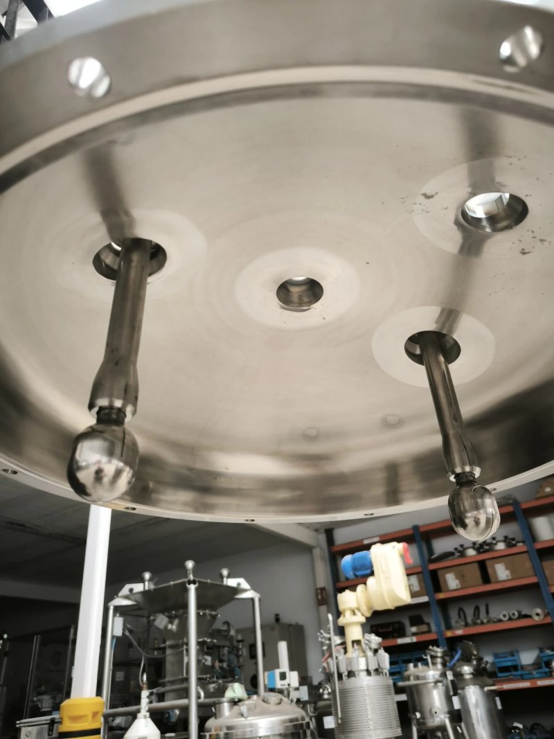 USED STAINLESS STEEL TANK 160 LITERS