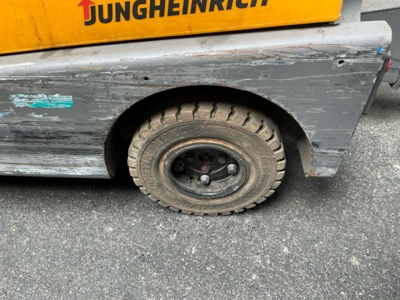 2017 Jungheinrich Tow tractor