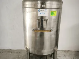 USED STAINLESS STEEL TANK 400 LITERS