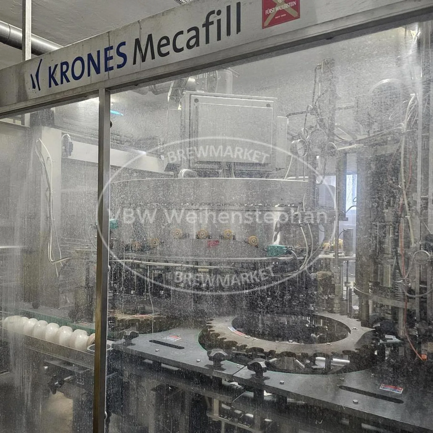 Glass bottle filler and capper - 2