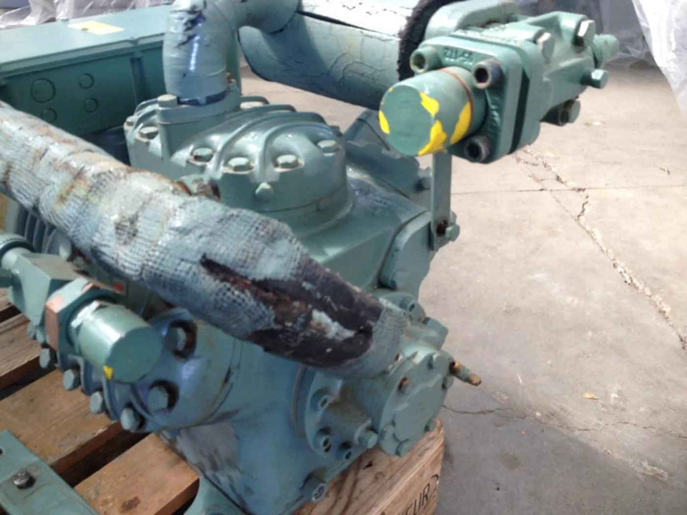 COMPRESSORE A PISTONE – BITZER – MOD. S6G-25 - 4