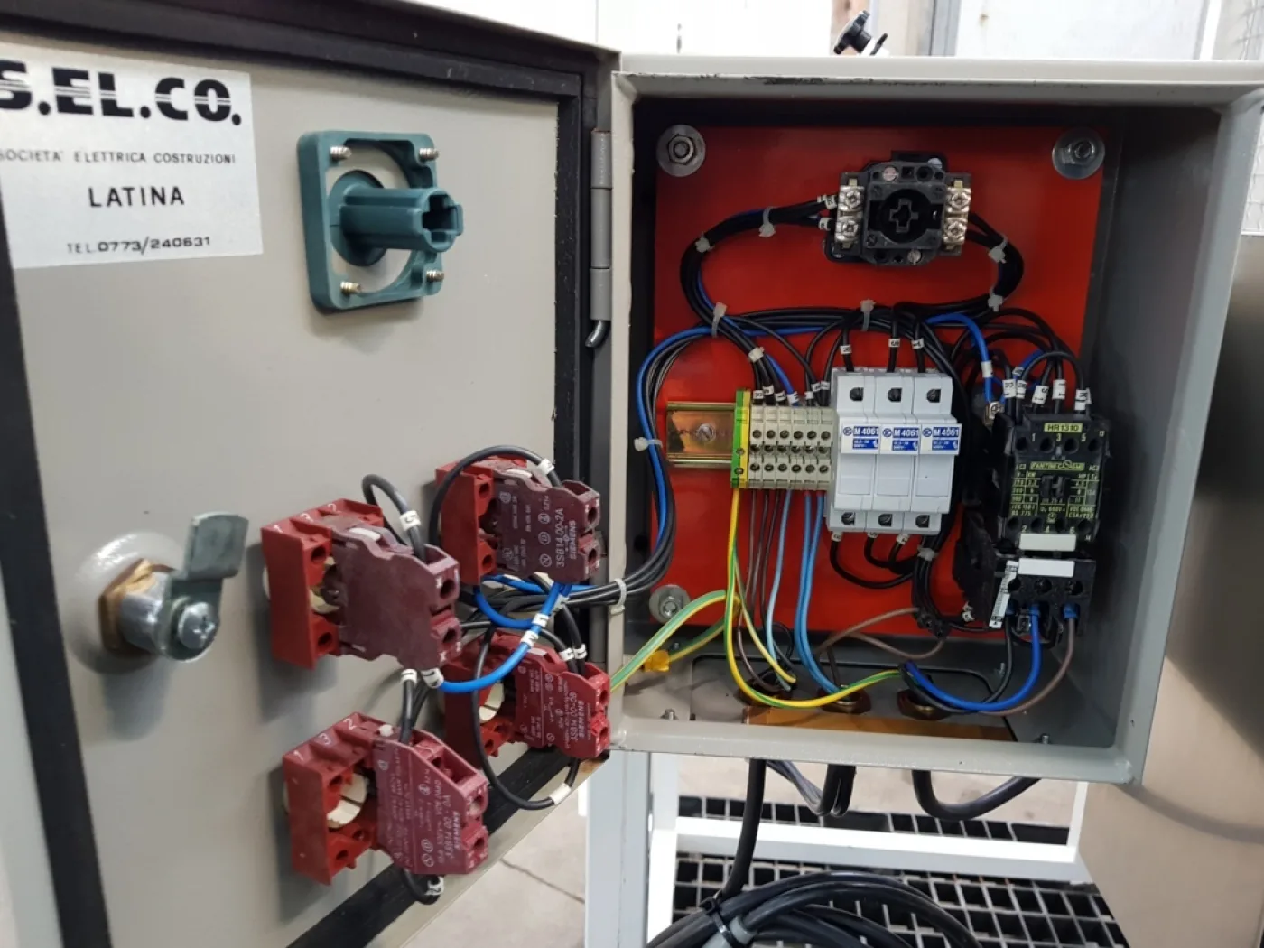 MESCOLATORE POLVERI A ‘V’ – C.MATIC – MOD. 30 L - 4