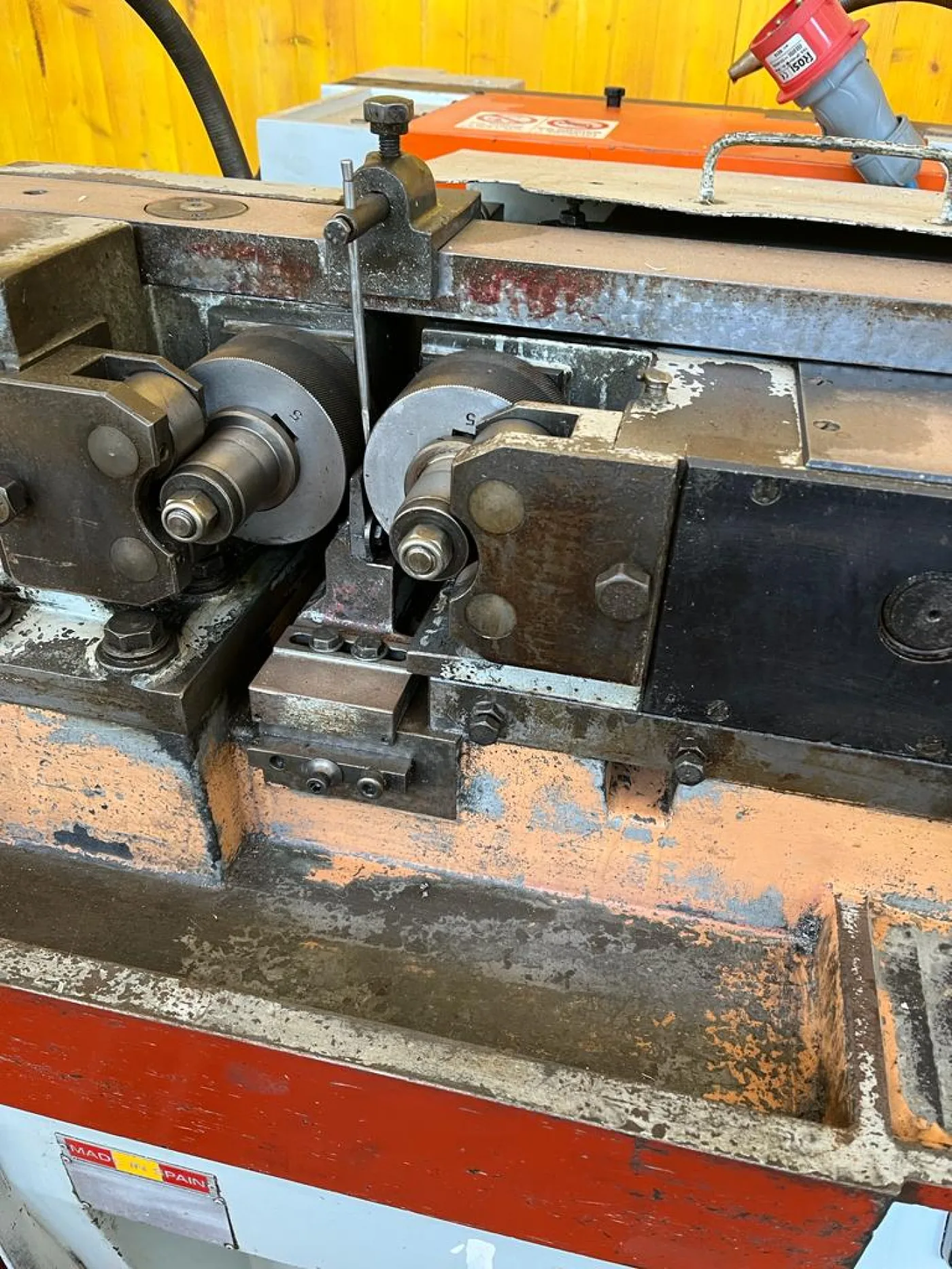 THREAD ROLLING MACHINE, SENY (15 TON) - Laxmi Metal & Machines, Rohtak - 3