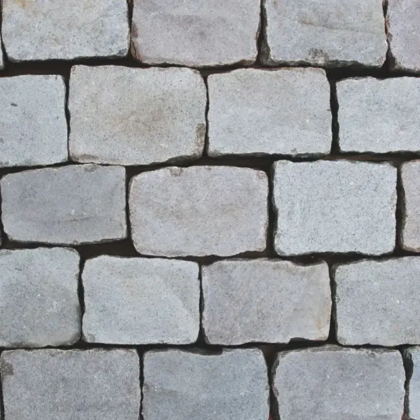 Zweedse granietkeien gebruikt en gezaagd - 1