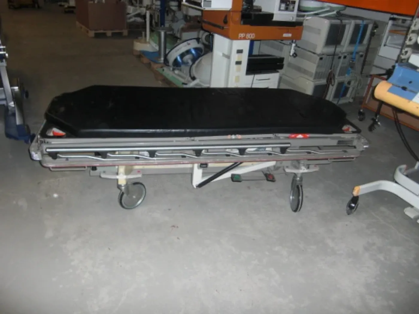 Hill Rom 882 Strecher - 1