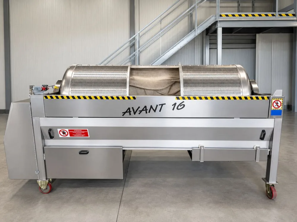 STAINLESS STEEL MEMBRANE PRESS, MIROS FIRM MODEL AVANT 16, CAPACITY HL 16, OPEN CYLINDER, SECOND HAND MACHINE