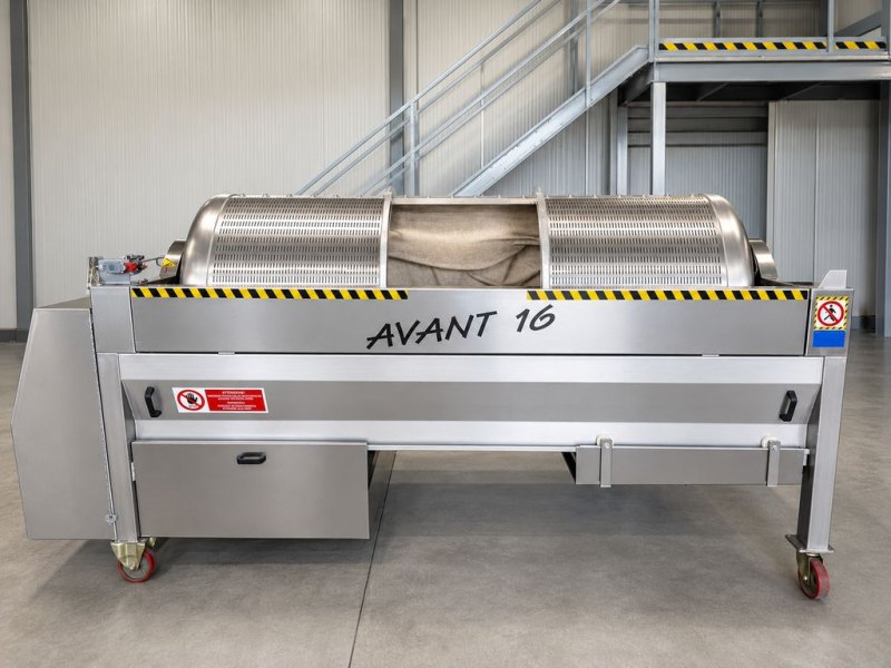 STAINLESS STEEL MEMBRANE PRESS, MIROS FIRM MODEL AVANT 16, CAPACITY HL 16, OPEN CYLINDER, SECOND HAND MACHINE