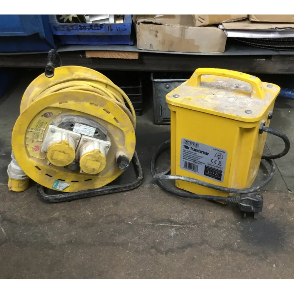 FAITHFULL QUALITY TOOLS TRAN33A 110V Transformer c/w Extension Lead - WNS - W. Neal Services Ltd