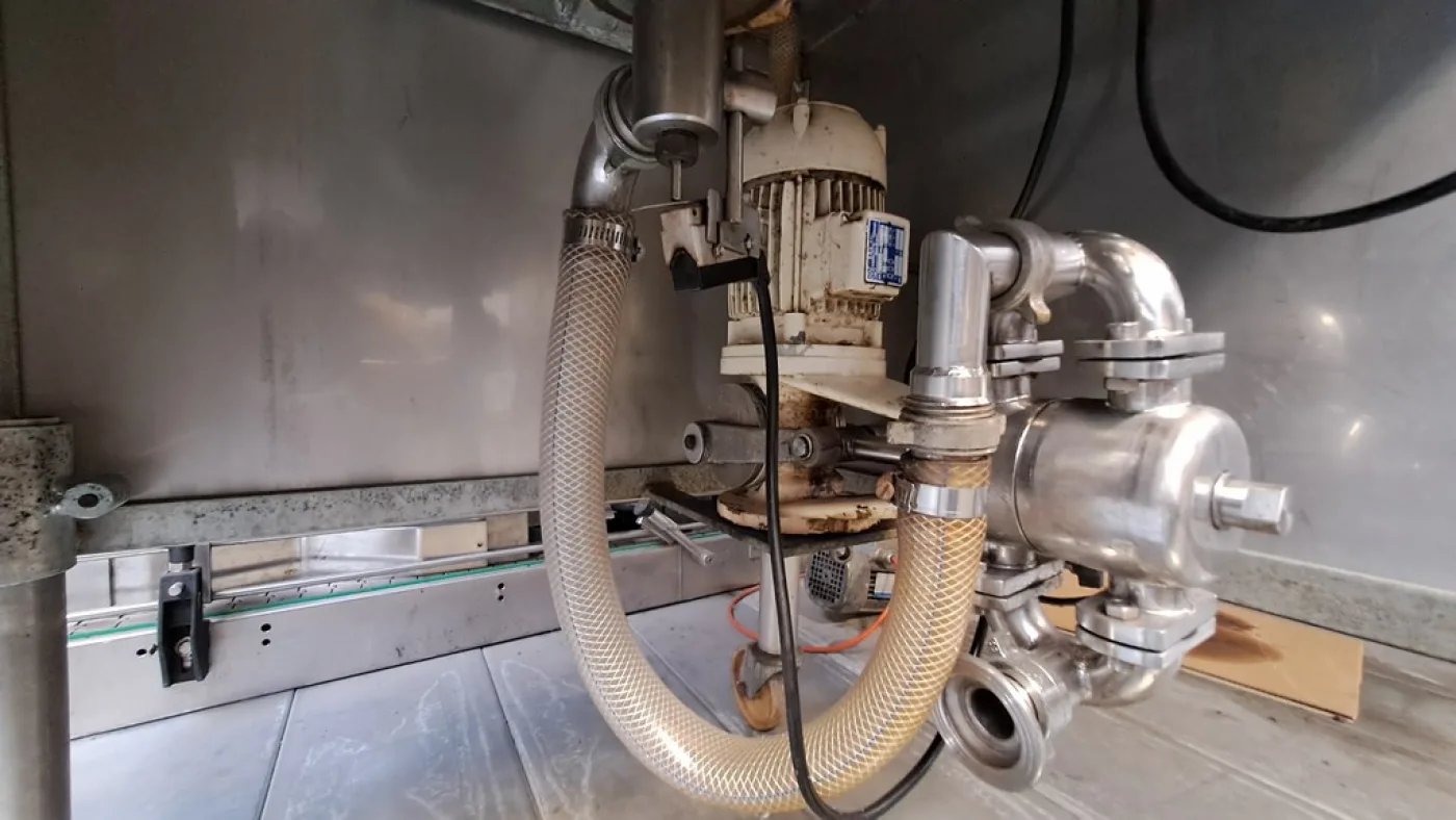 SEMIAUTOMATIC FILLING MACHINE IN STAINLESS STEEL GAI WITH 14 VALVES, SECOND-HAND MACHINE - 3