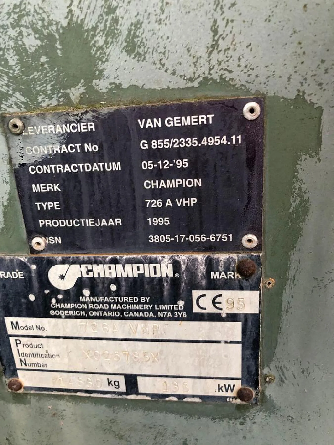 1995 Champion 726A VHP Grader - 8