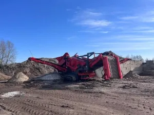 2009 Terex Finlay 883 Mobile Screener