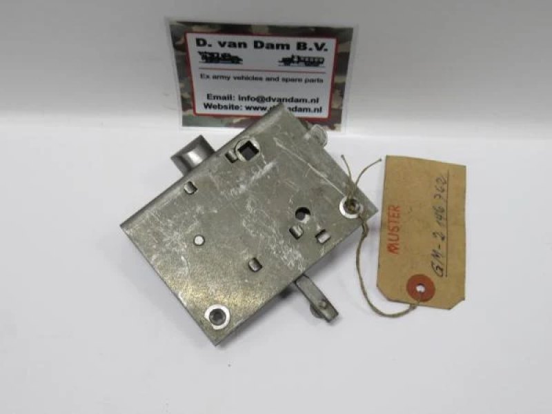 Deurslot links (closed cab)