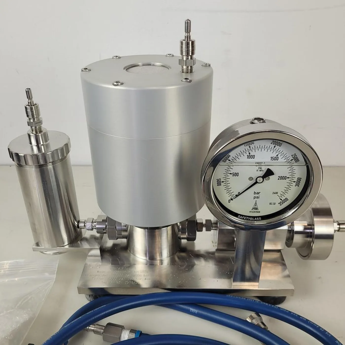 Avestin EmulsiFlex-C5 for homogenizer with sealed toolings and spares - 1