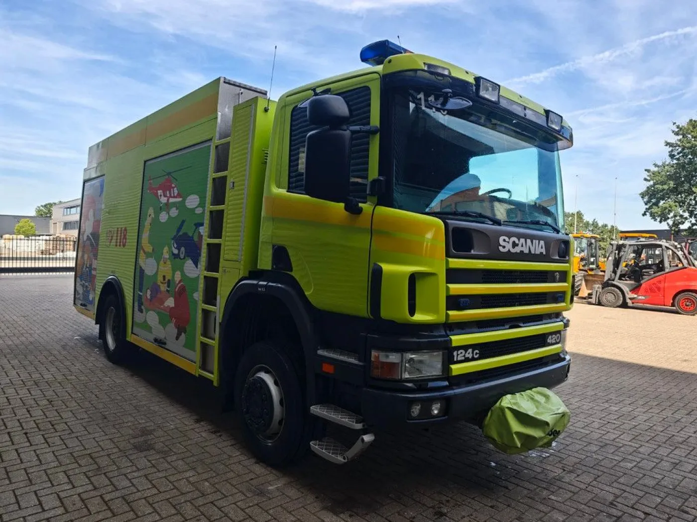 Scania P124C 420 4x4 Hauser 2000 Winde Wasserwerfer Lichtmast! - 6