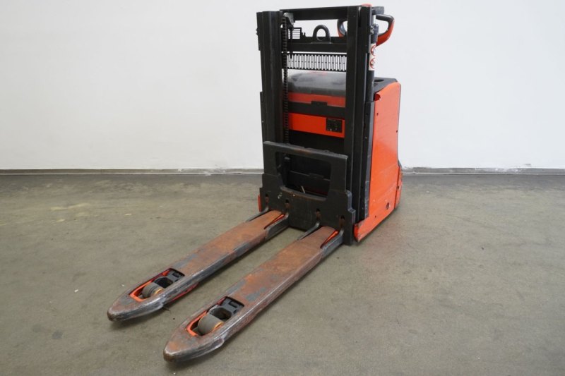 Hochhubwagen Linde D 08 1160 (2020)