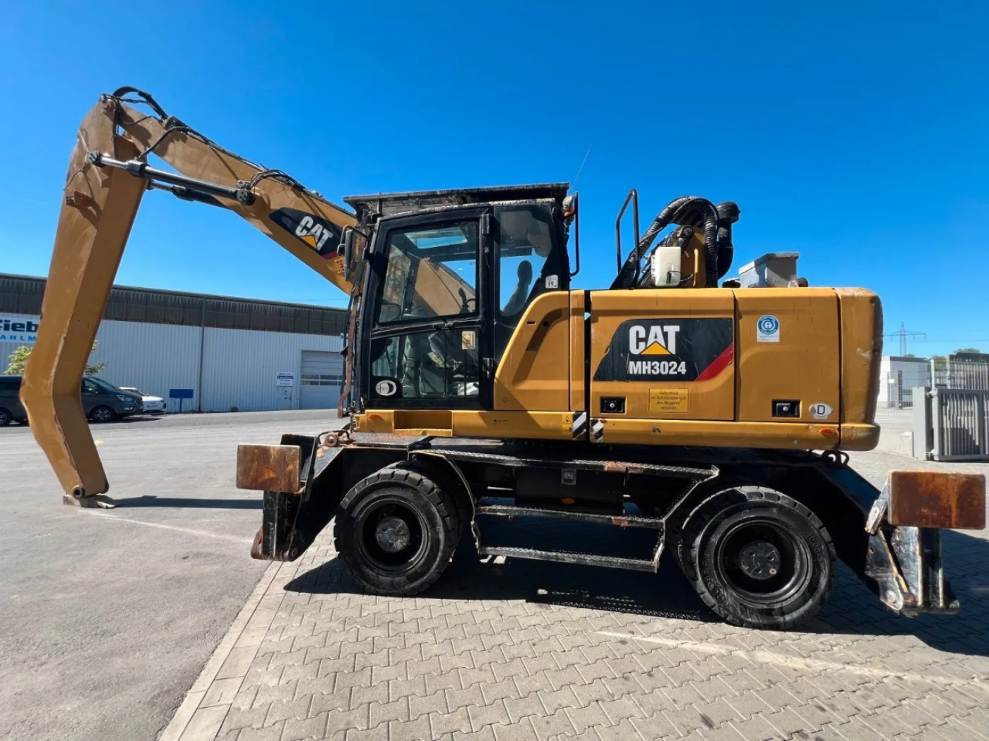 Cat MH3024 / Schrottgreifer / 2019 / 9.082h - 8