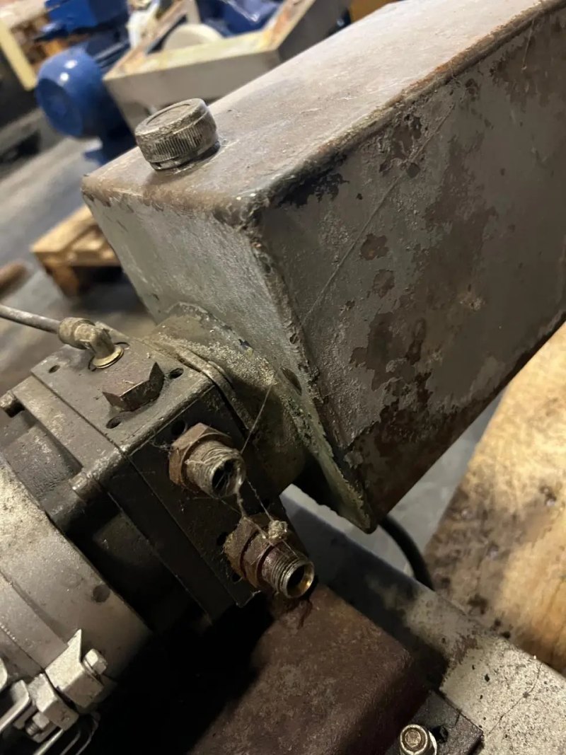 USED 0.55 kW VACUUM PUMP