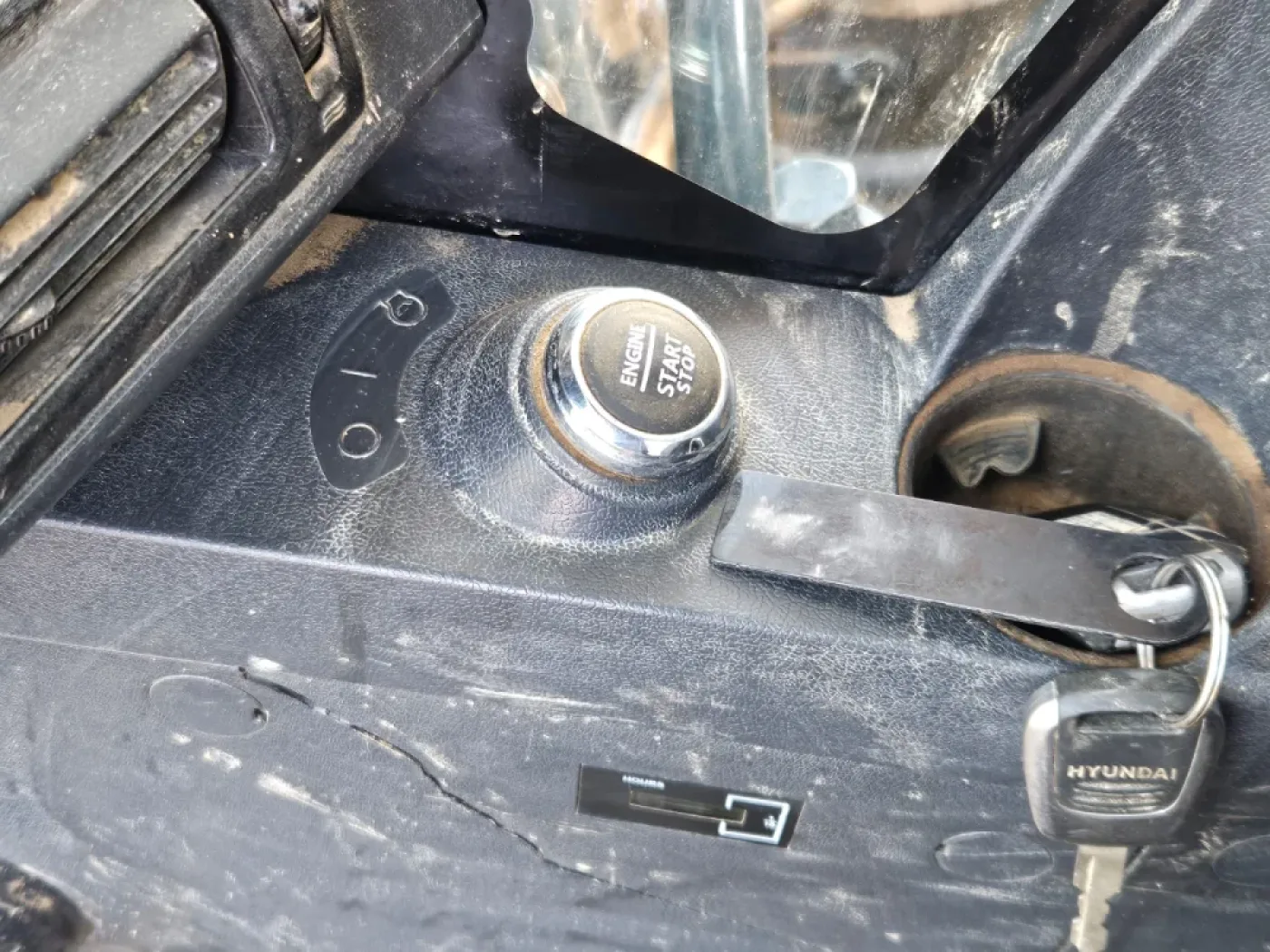 Hyundai - HX 220 L - 6