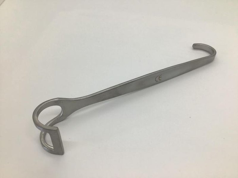 Canny Ryall Retractor 5mm Hook Blade 35mm Fenestrated Blade 190mm