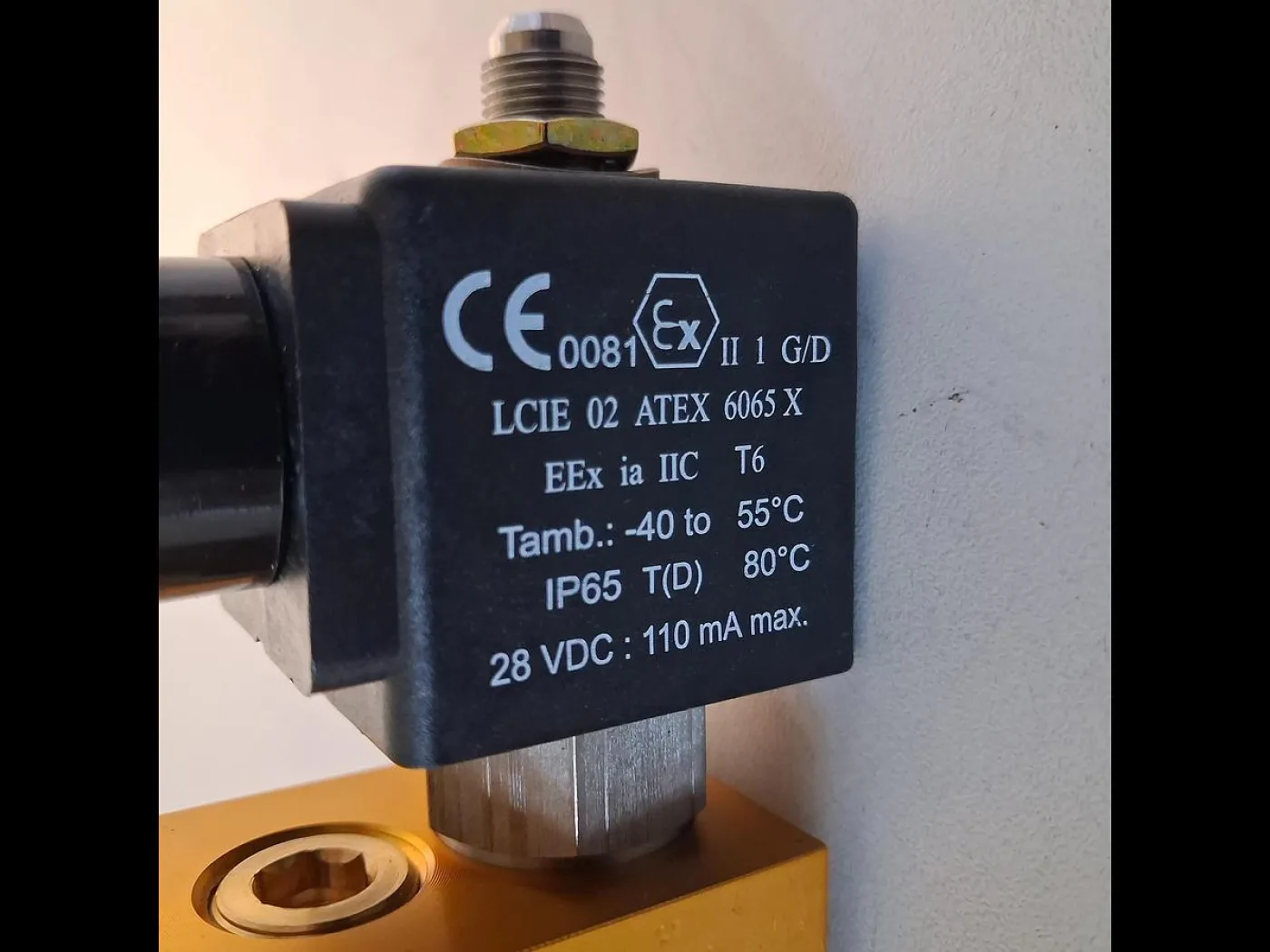 Lucifer Pneumatic Valve Block with FEMA Ex Solenoid Coil - 4