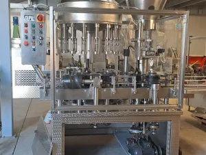 MONOBLOCK GAI 16/1 IN STAINLESS STEEL, WITH CONVEYOR BELT AND BOTTLE FINAL PLATE, SECOND-HAND MACHINE