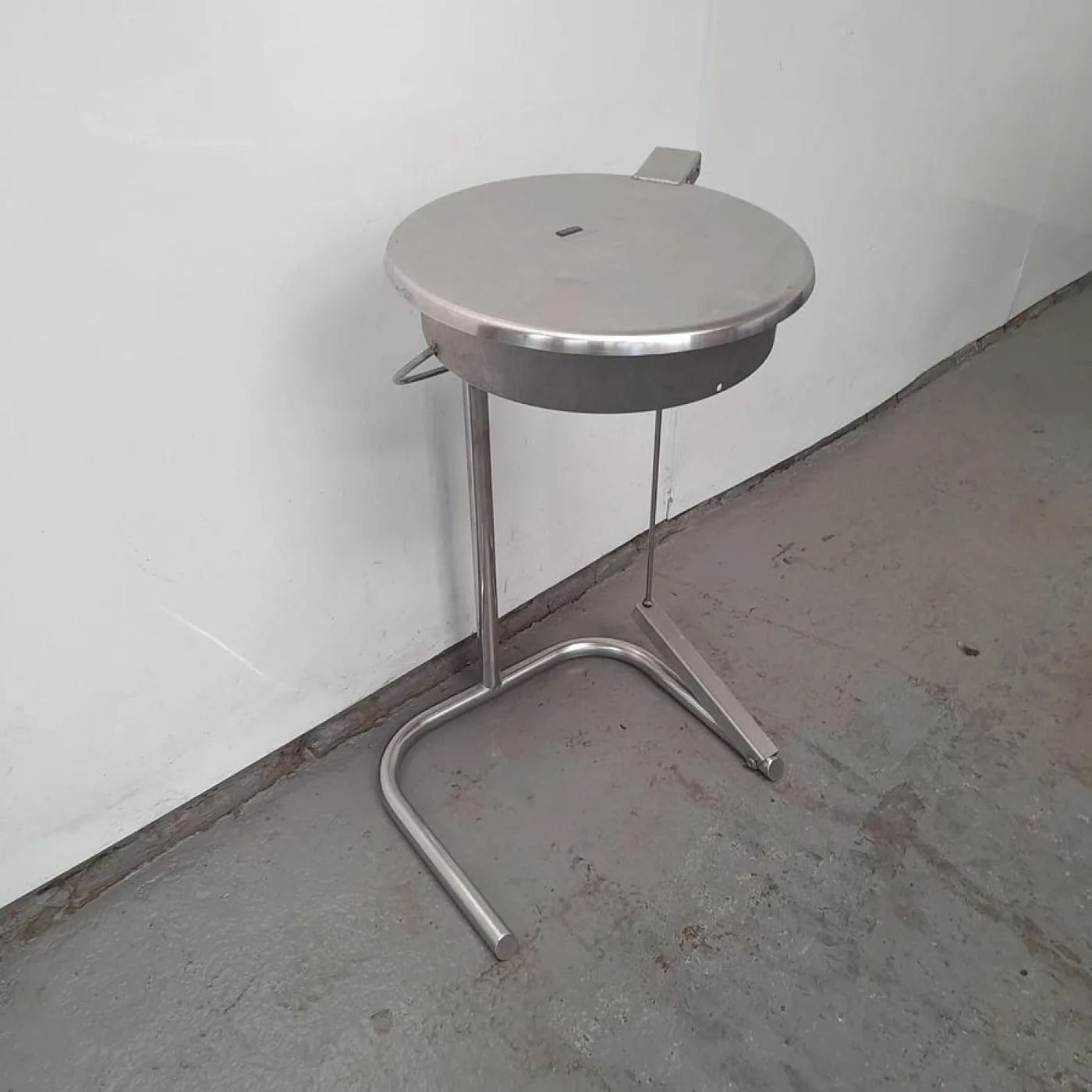 Stainless Steel Teknomek Bin Holder - 2