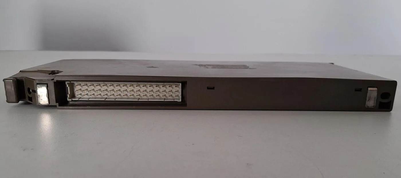 Siemens SIMATIC S5 6ES5 306-7LA11 Schnittstellenmodul - 2