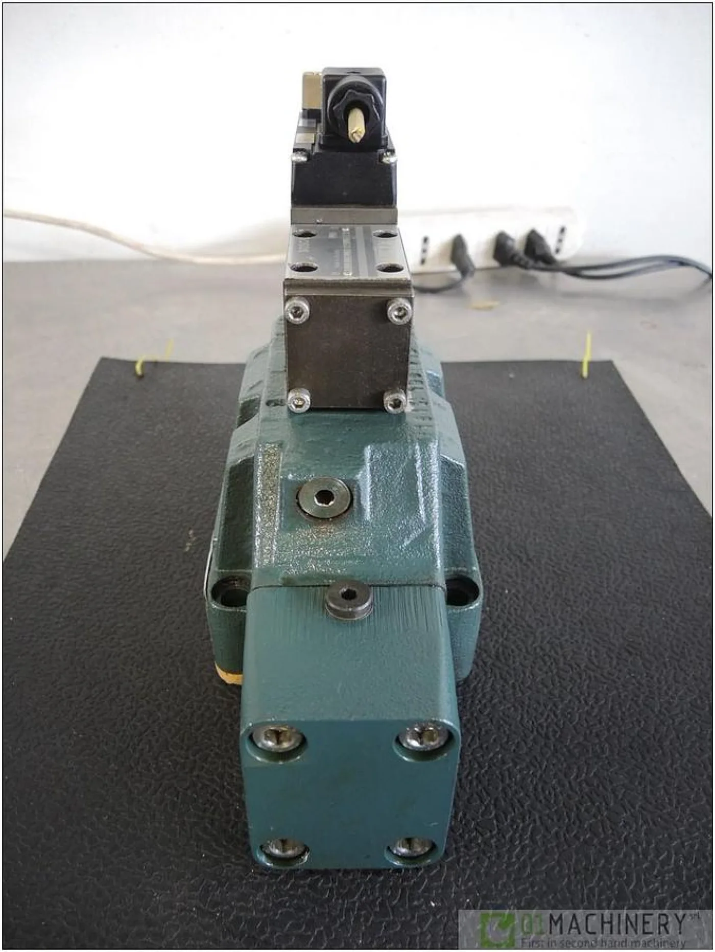 2000 BOSCH 1817414304+081140440 AI2235 - 6