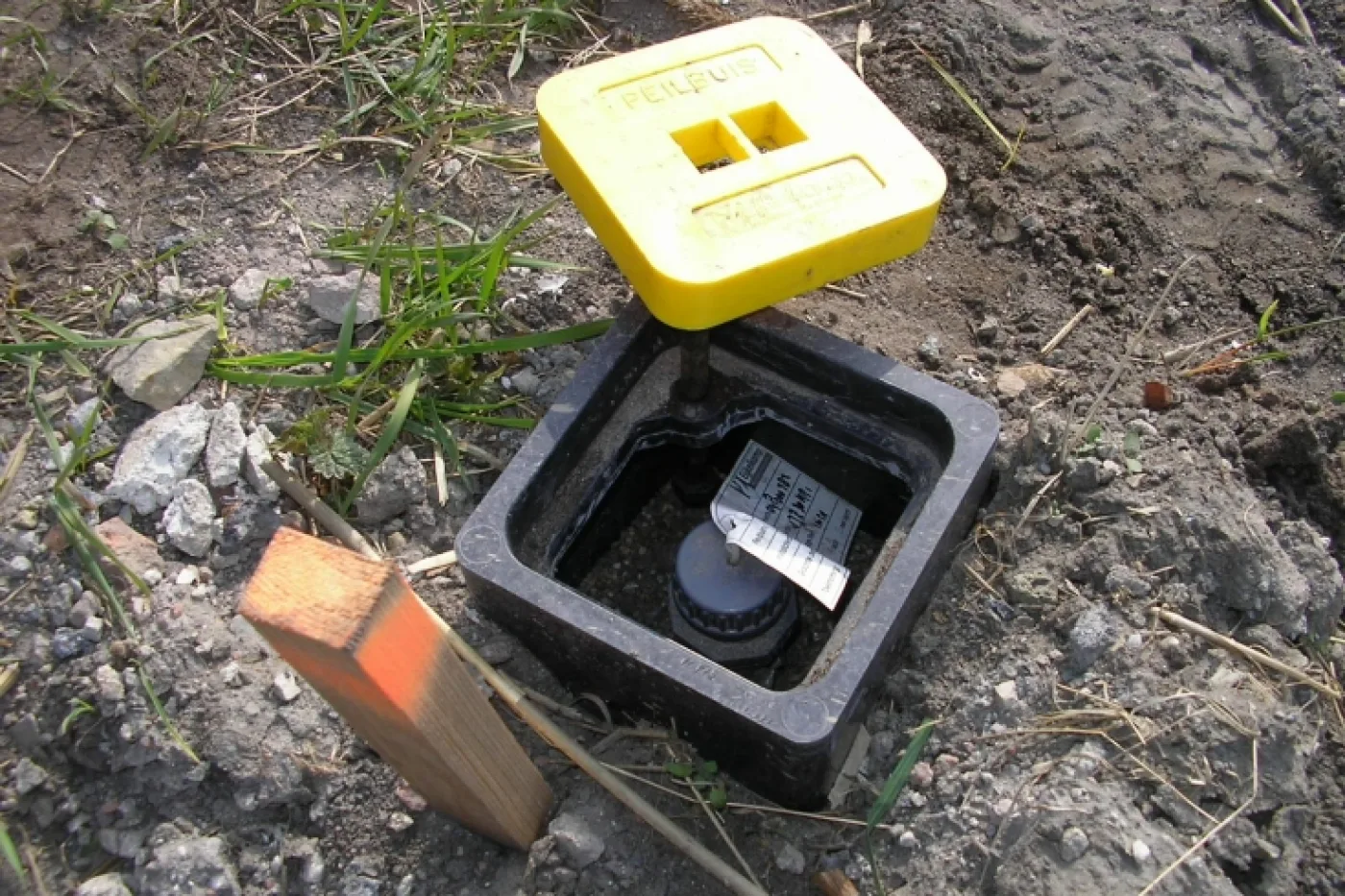 Static Pore Pressure Meters - 6