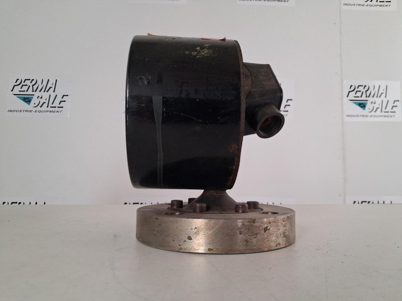 WIKA NG160 Pressure Gauge 0–4 bar with Inductive Contact