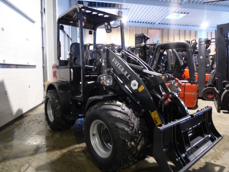 Pitbull Pitbull X27-26 mit Linde Hydrostat