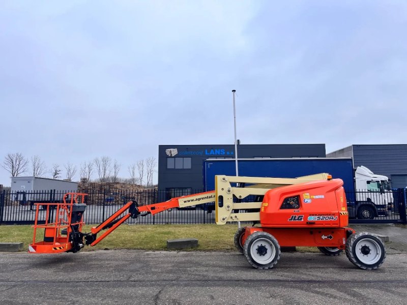 JLG EC520AJ 18m FOR RENT ONLY