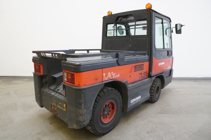 Schlepper Linde P 250 127 (2013)