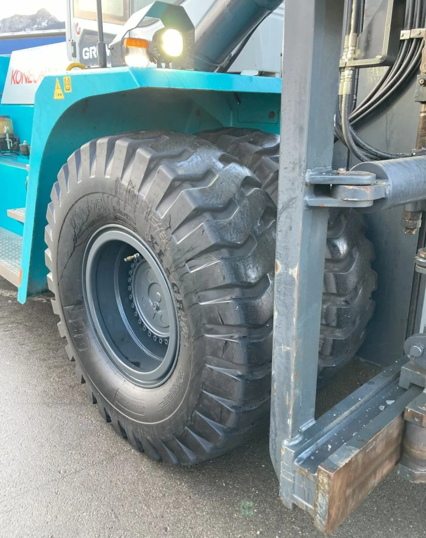 Frontstapler KONECRANES SMV33-1200C (2021) - 7