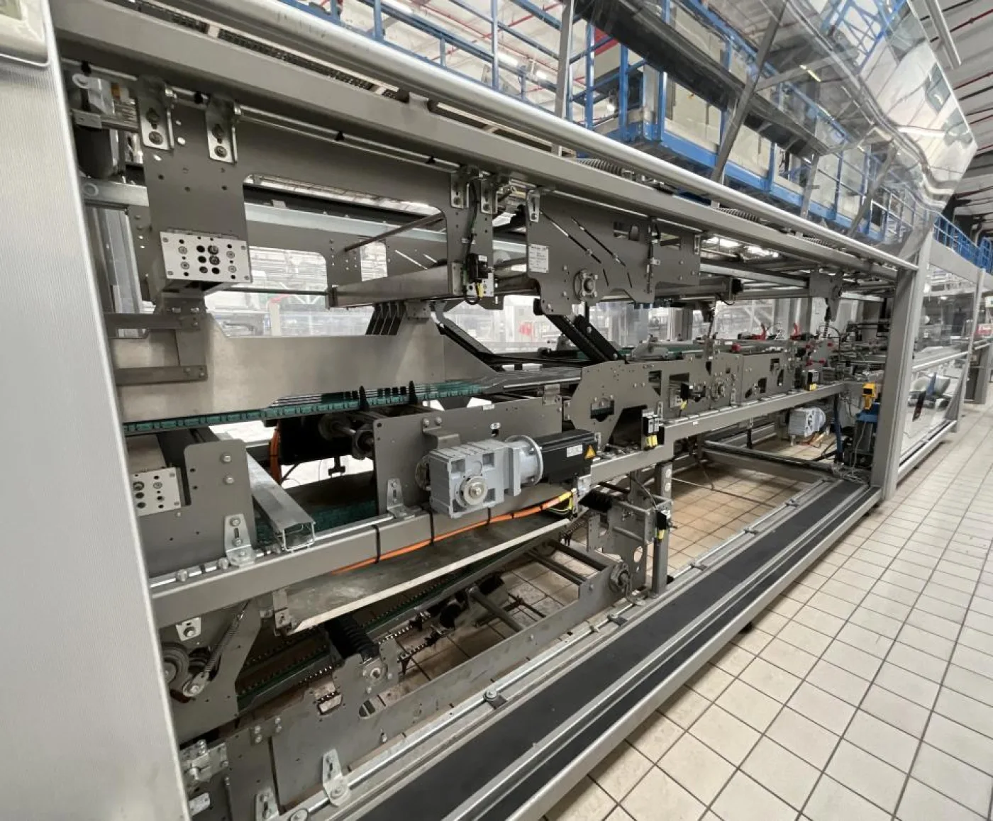 2017 KHS KHS TSP A-M Tray Packer and Shrink Wrapper - Line 3 - 8