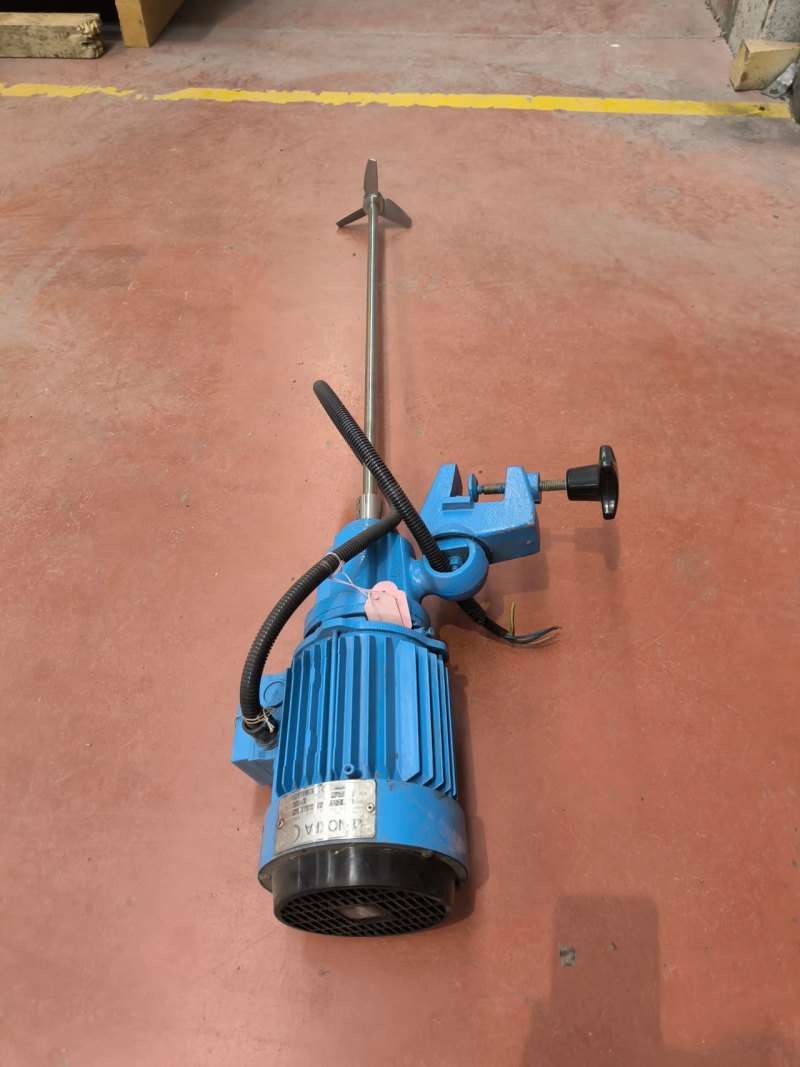 AGITACION TIPO HELICE ACERO INOXIDABLE 0,75 kW