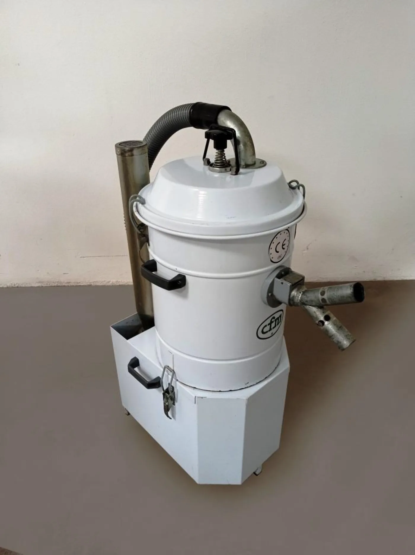 ASPIRATORE INDUSTRIALE PER POLVERI – CFM – MOD. 3151 T - 3