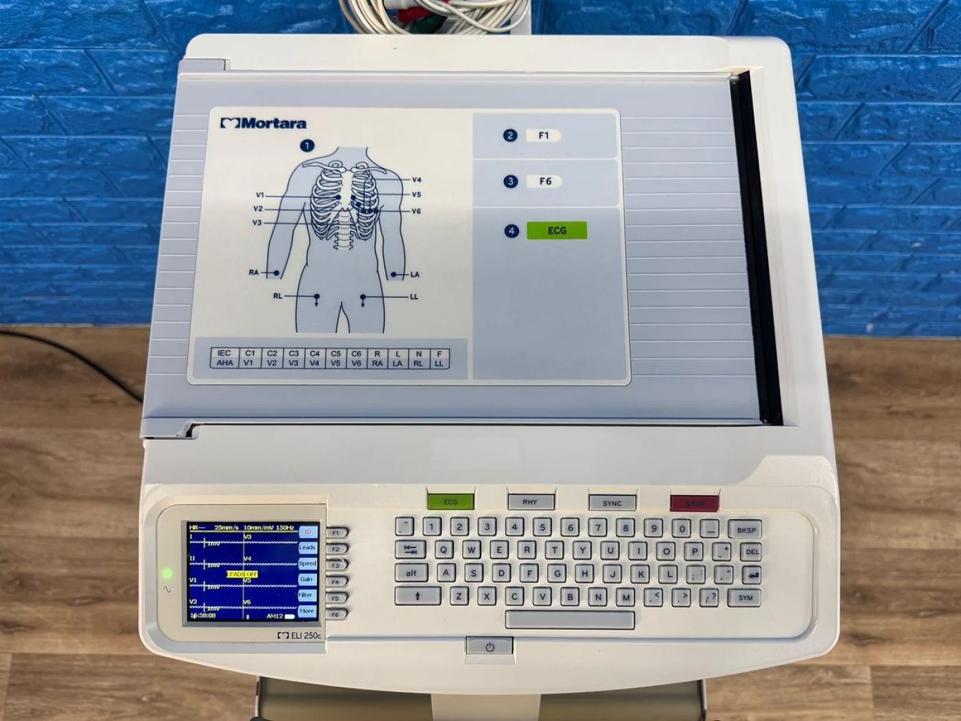 Mortara ELI 250c Electrocardiograph ECG REF: ELI250c-BCB-BAFAX - 8