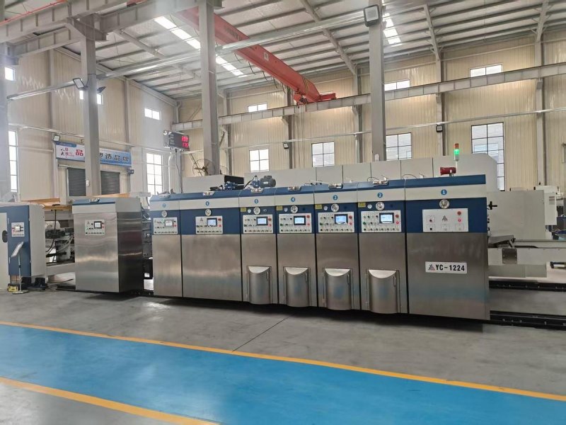 4-colour Flexo Press with rotary die-cutter and palletised collection