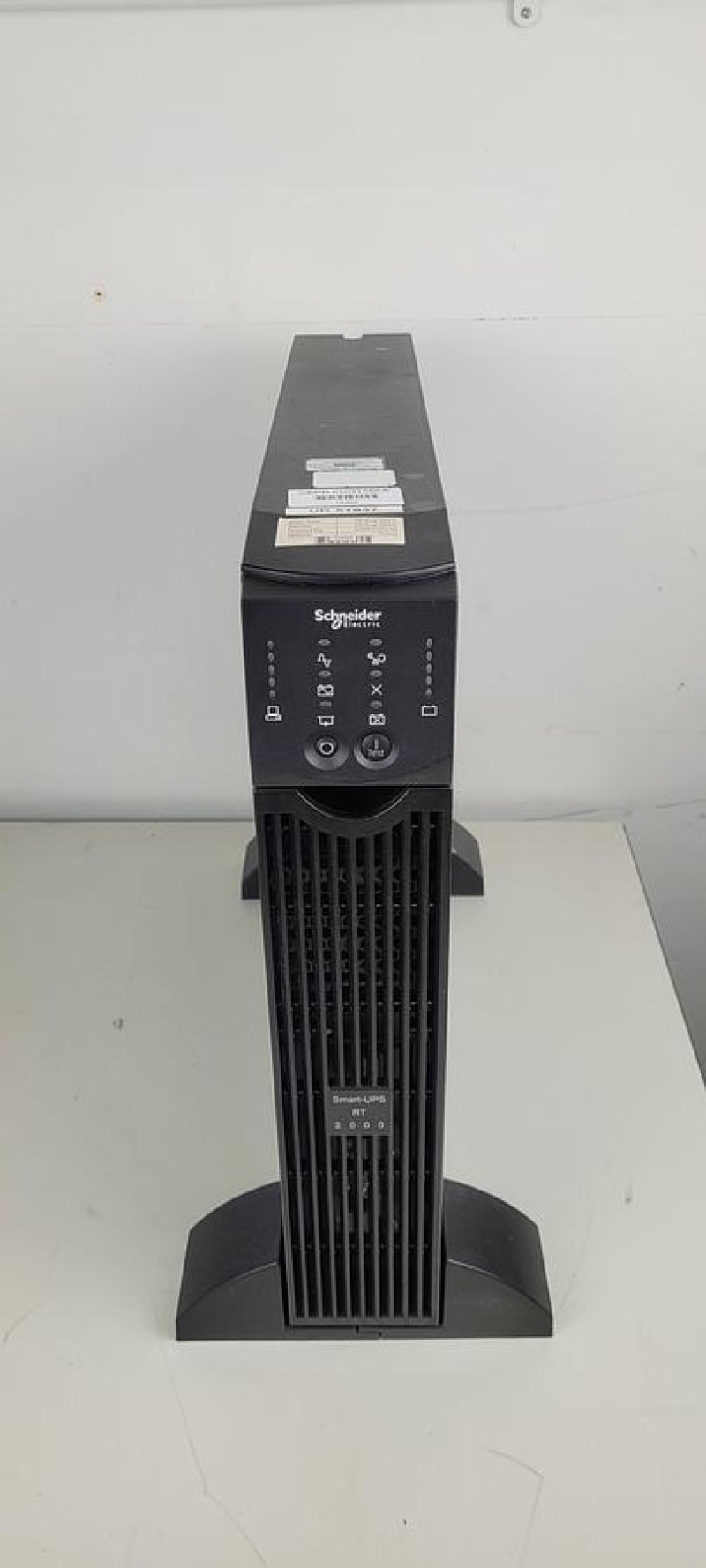 Schneider Electric APC Smart UPS RT2000 ups RT 2000